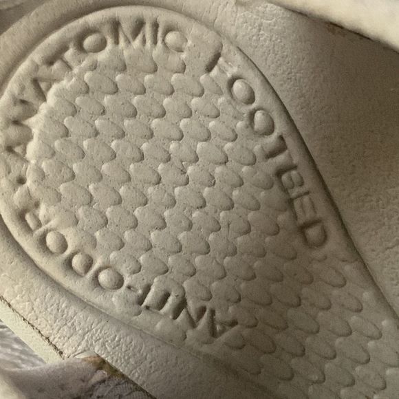 KEEN  anatomic sandals - Picture 10 of 12